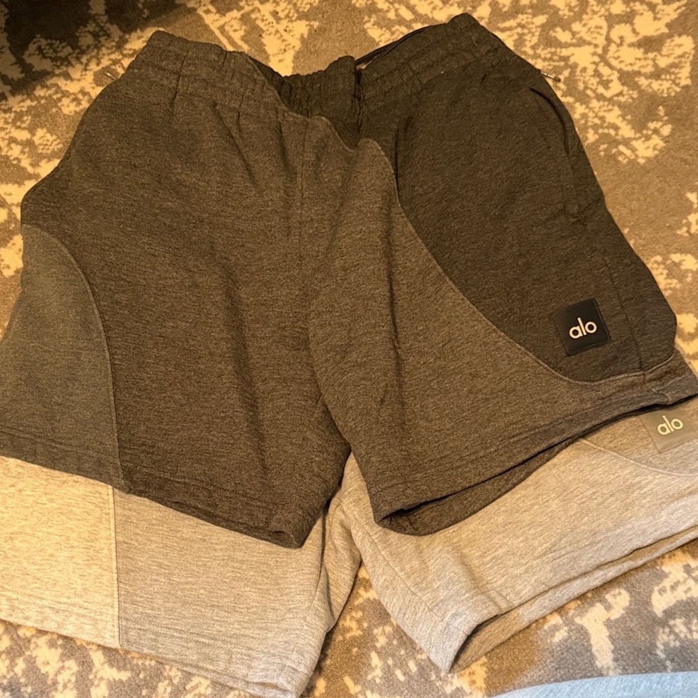ALO Yoga Men's Charcoal and Light Gray Athletic Shorts set of 2